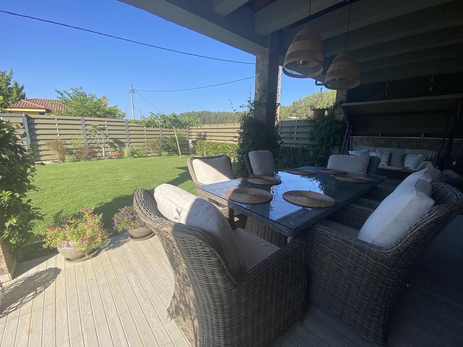 Villa Eli - Luxury Nature Getaway - Strategically Located For Beach Exploration - Onsite Power For Electric Vehicle Fourka Exterior foto